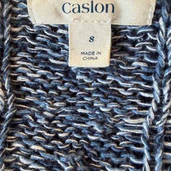 Caslon Women’s Knit White and Blue Sweater - Picture 4 of 4